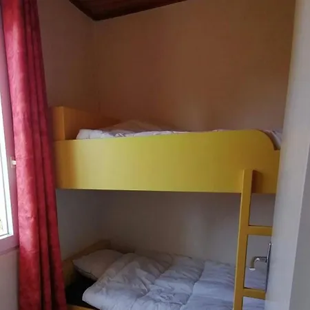 Petite Maison Dans Village